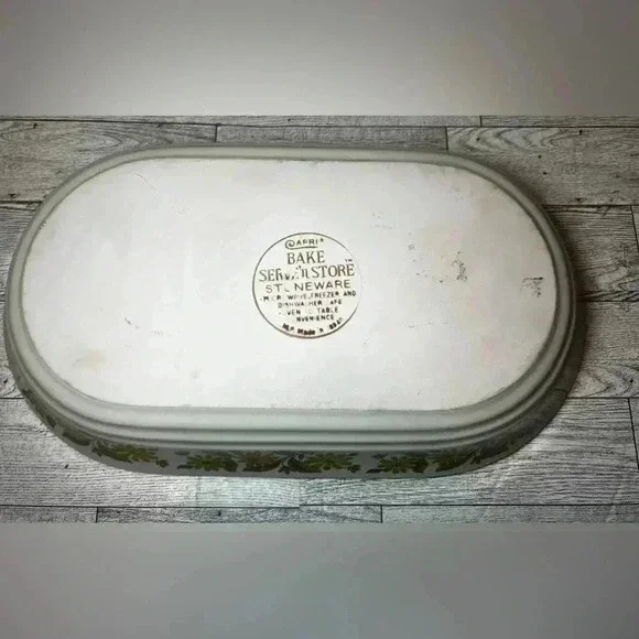 Vintage Capri Serve ‘N Store Bakeware Divided Stoneware Dish - Picture 6 of 8